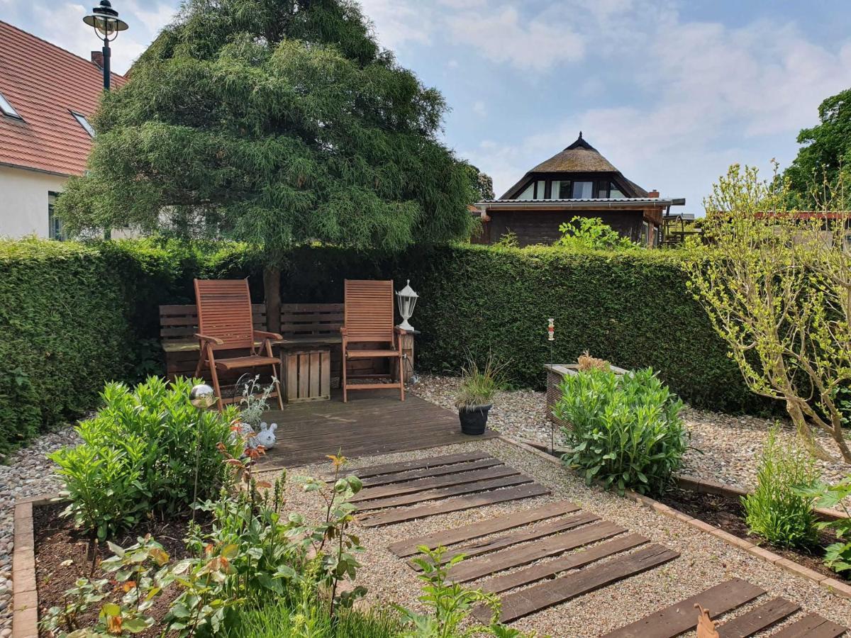Ferienwohnung Sonnenschein Sagard Bagian luar foto